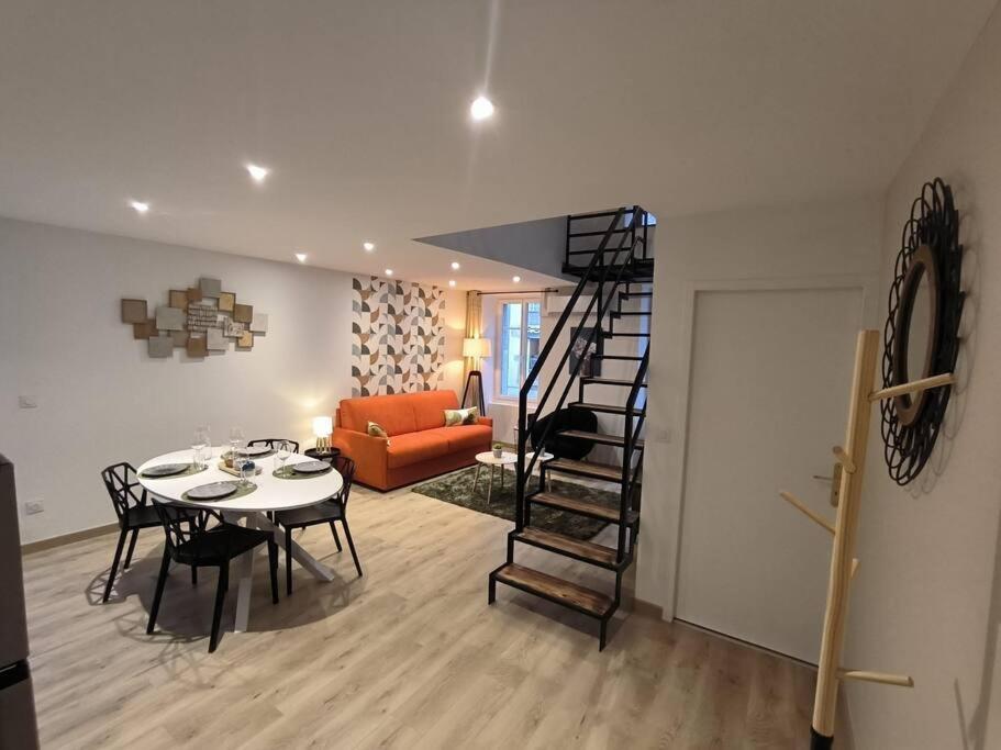 Ferienwohnung T2 -55M2- Elegant Et Chaleureux Montbrison Exterior foto